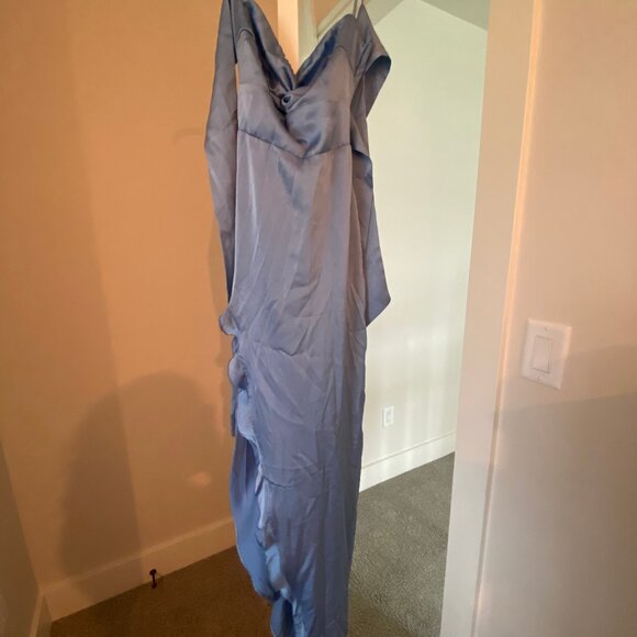 Lucy in the Sky Satin Front Twist Strappy Maxi Dress in Blue. Size S - Picture 2 of 4
